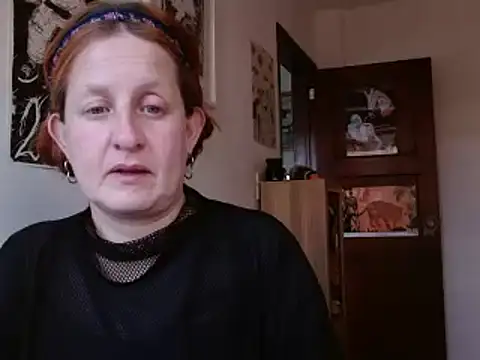 Snapshot of ViioletaMora chatting on 03/11/26, 10:05 ViioletaMora online show from 03/11/26, 10:05