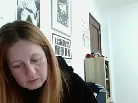 Snapshot of ViioletaMora chatting on 04/15/26, 07:15 ViioletaMora online show from 04/15/26, 07:15