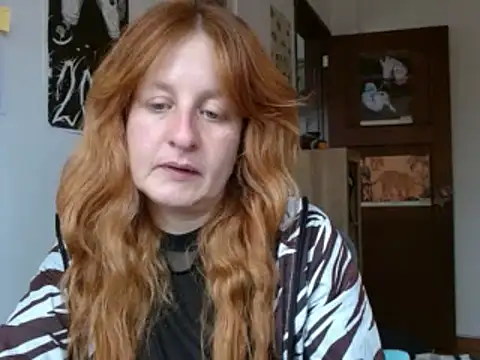 ViioletaMora online show from 05/18/26, 08:47