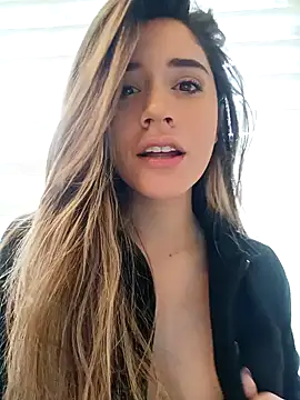 maliciaworld online show from 12/17/24, 06:09