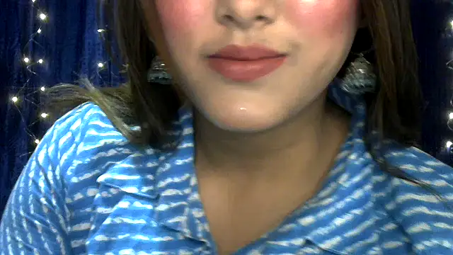 Snapshot of Princess_noorjahan chatting on 12/17/25, 02:12 Princess noorjahan online show from 12/17/25, 02:12