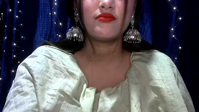 Snapshot of Princess_noorjahan chatting on 04/15/26, 07:58 Princess noorjahan online show from 04/15/26, 07:58