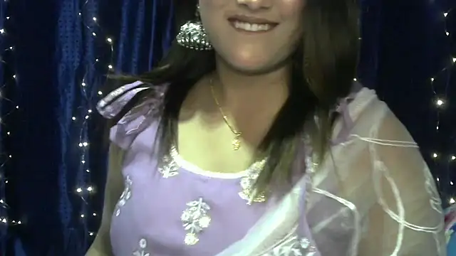 Snapshot of Princess_noorjahan chatting on 04/21/26, 06:34 Princess noorjahan online show from 04/21/26, 06:34