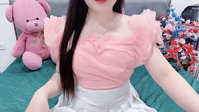 Funikio online show from 04/12/26, 01:21