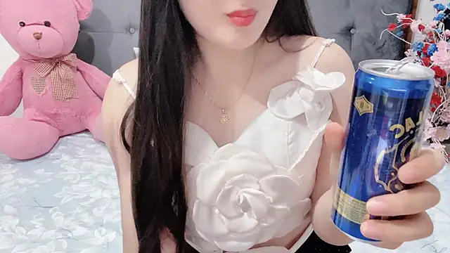 Funikio online show from 05/08/26, 02:44