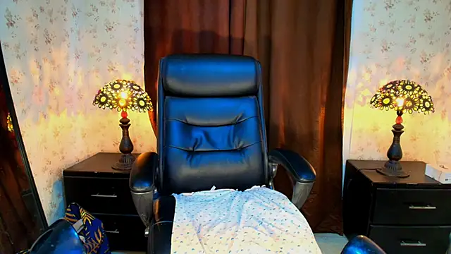 Snapshot of jewellzafiro chatting on 03/26/26, 04:45 jewellzafiro online show from 03/26/26, 04:45