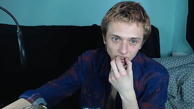 axxxturel online show from 12/02/24, 07:36