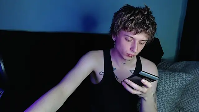 axxxturel online show from 03/17/25, 08:19