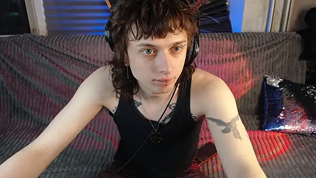 Snapshot of axxxturel chatting on 04/20/26, 02:53 axxxturel online show from 04/20/26, 02:53