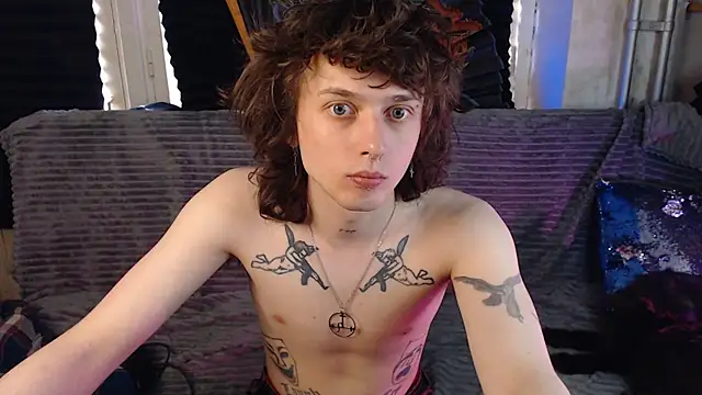 Snapshot of axxxturel chatting on 05/15/26, 11:50 axxxturel online show from 05/15/26, 11:50