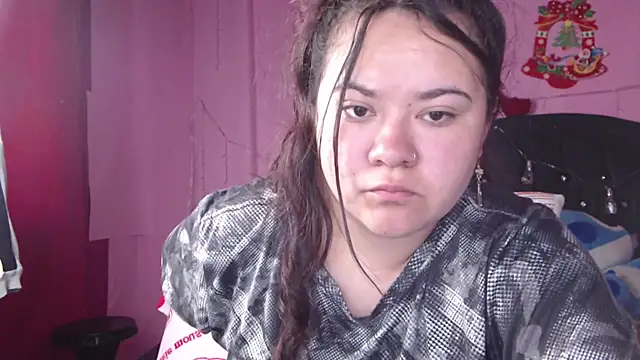 Snapshot of NikkiRous_ chatting on 02/13/25, 12:43 NikkiRous  online show from 02/13/25, 12:43