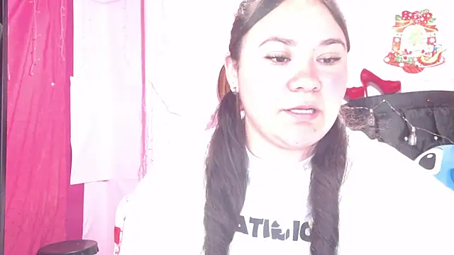 Snapshot of NikkiRous_ chatting on 02/24/25, 12:48 NikkiRous  online show from 02/24/25, 12:48