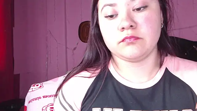 Snapshot of NikkiRous_ chatting on 03/11/25, 07:36 NikkiRous  online show from 03/11/25, 07:36