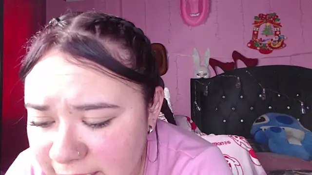 Snapshot of NikkiRous_ chatting on 03/14/25, 06:50 NikkiRous  online show from 03/14/25, 06:50