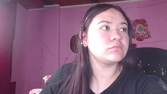 Snapshot of NikkiRous_ chatting on 03/20/25, 12:32 NikkiRous  online show from 03/20/25, 12:32