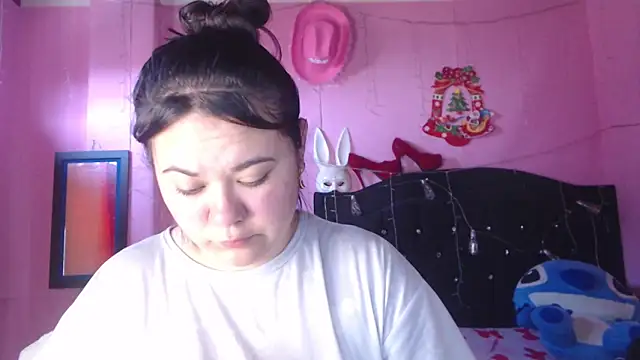 Snapshot of NikkiRous_ chatting on 09/16/25, 12:39 NikkiRous  online show from 09/16/25, 12:39