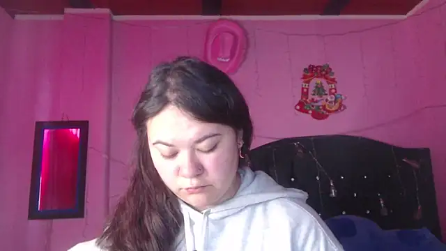 Snapshot of NikkiRous_ chatting on 10/04/25, 12:47 NikkiRous  online show from 10/04/25, 12:47
