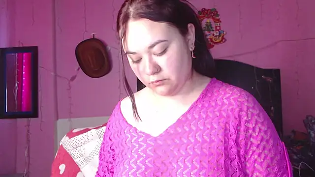 NikkiRous  online show from 11/08/25, 12:49