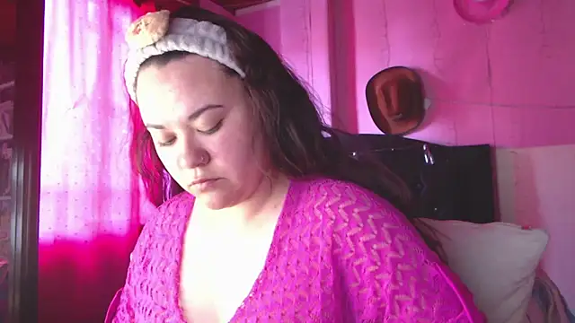 NikkiRous  online show from 02/27/26, 07:25