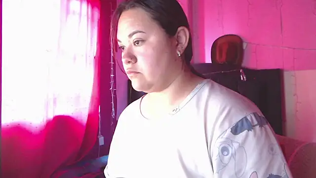 Snapshot of NikkiRous_ chatting on 05/02/26, 01:38 NikkiRous online show from 05/02/26, 01:38