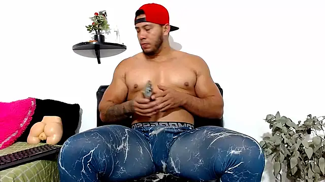 Snapshot of Martin_fiif chatting on 01/30/25, 04:24 Martin fiif online show from 01/30/25, 04:24