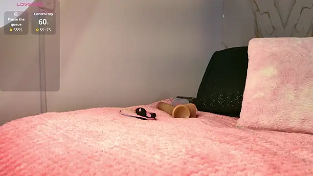 mia 099 online show from 03/19/26, 08:02