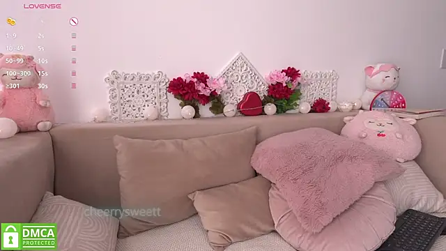 Snapshot of Cheerrysweett chatting on 02/18/25, 03:43 Cheerrysweett online show from 02/18/25, 03:43