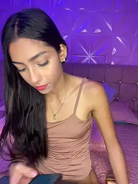 Ema azel online show from 12/19/24, 01:51