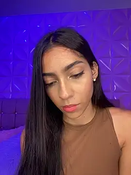 Ema azel online show from 12/21/24, 02:04