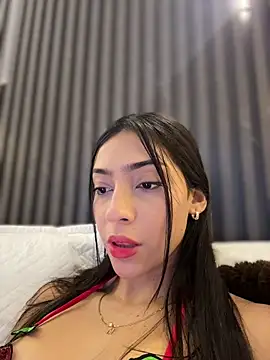 Snapshot of Ema_azel chatting on 04/17/26, 02:31 Ema azel online show from 04/17/26, 02:31