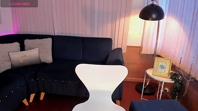 cami cruzz online show from 01/21/25, 11:24