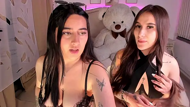 cami cruzz online show from 10/22/25, 10:42