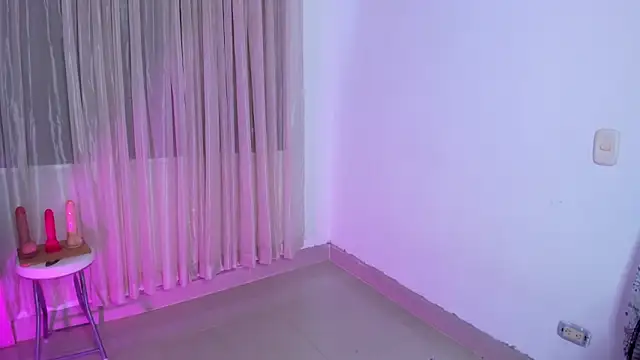 Snapshot of vale_kross chatting on 03/02/26, 01:18 vale kross online show from 03/02/26, 01:18