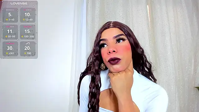 Giorgina Parado online show from 01/08/25, 08:07