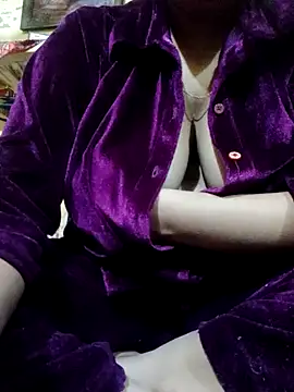 Im Cute online show from 12/10/24, 09:11