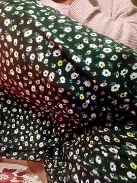 Im Cute online show from 01/07/25, 06:24