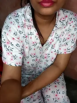 Im Cute online show from 10/06/25, 06:38