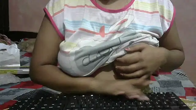 Im Cute online show from 10/25/25, 07:30