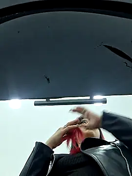 EvaaFoxxy1 online show from 10/04/25, 02:20