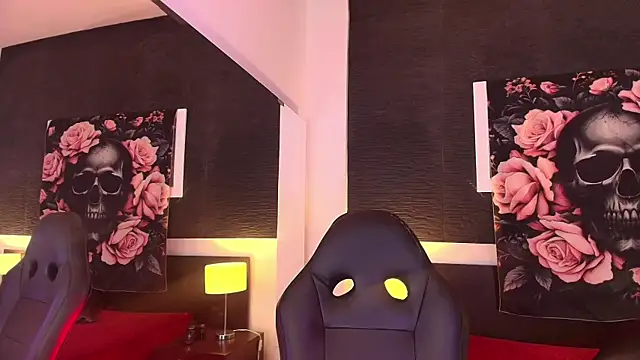 EvaaFoxxy1 online show from 03/29/26, 12:16