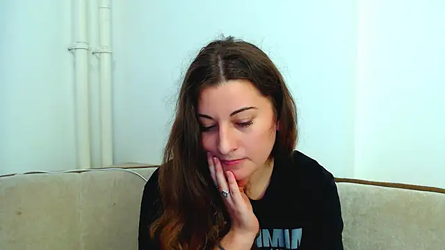 Snapshot of Helen_Adams_ chatting on 12/02/24, 11:12 Helen Adams online show from 12/02/24, 11:12