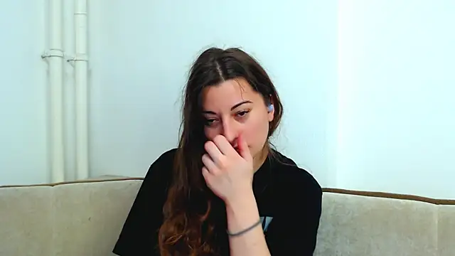 Snapshot of Helen_Adams_ chatting on 12/03/24, 08:05 Helen Adams online show from 12/03/24, 08:05