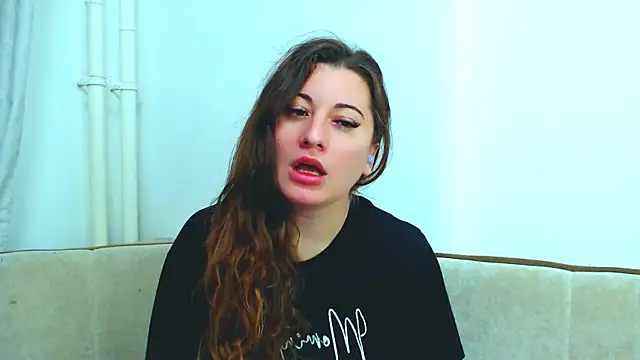 Snapshot of Helen_Adams_ chatting on 12/26/24, 04:43 Helen Adams online show from 12/26/24, 04:43