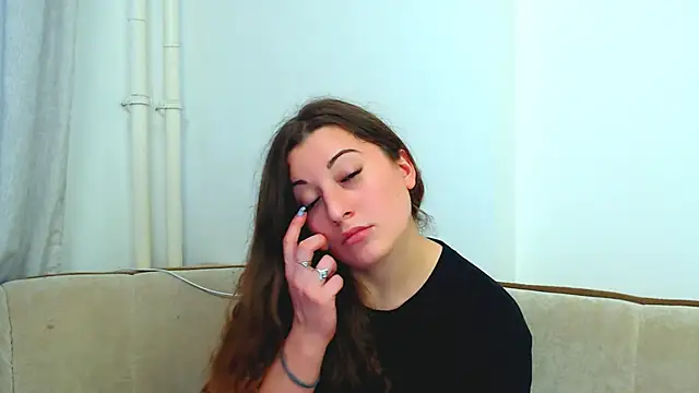 Snapshot of Helen_Adams_ chatting on 12/27/24, 10:45 Helen Adams online show from 12/27/24, 10:45