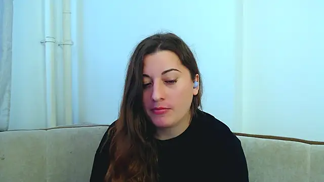 Snapshot of Helen_Adams_ chatting on 01/05/25, 10:32 Helen Adams online show from 01/05/25, 10:32