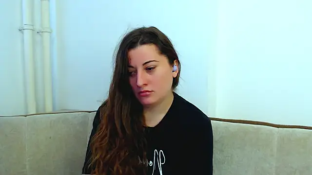 Snapshot of Helen_Adams_ chatting on 01/06/25, 09:19 Helen Adams online show from 01/06/25, 09:19