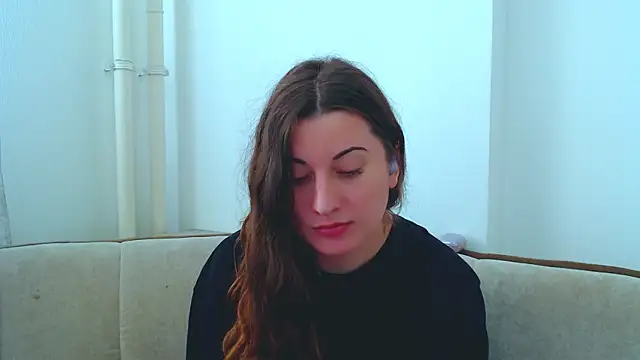 Snapshot of Helen_Adams_ chatting on 02/05/25, 08:32 Helen Adams online show from 02/05/25, 08:32