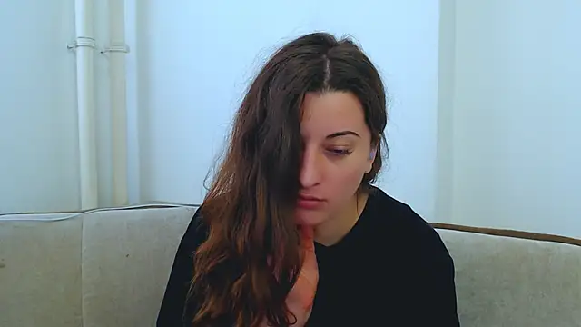 Snapshot of Helen_Adams_ chatting on 02/06/25, 08:29 Helen Adams online show from 02/06/25, 08:29