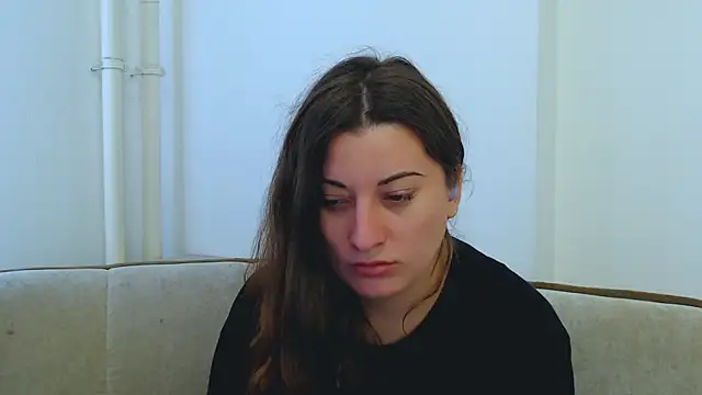 Snapshot of Helen_Adams_ chatting on 02/06/25, 11:32 Helen Adams online show from 02/06/25, 11:32