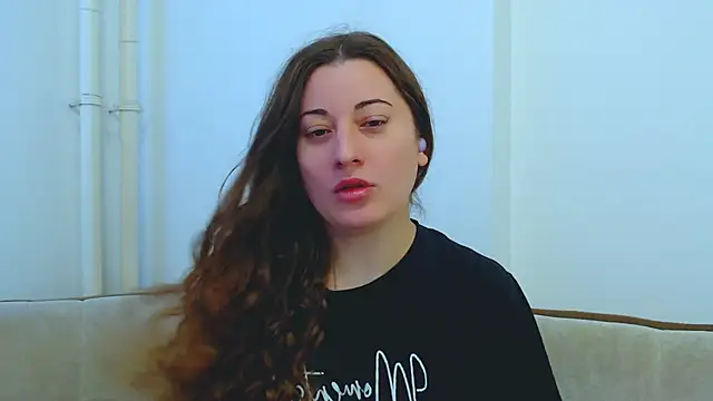 Snapshot of Helen_Adams_ chatting on 02/14/25, 07:17 Helen Adams online show from 02/14/25, 07:17